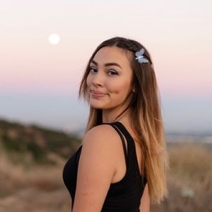 Meet your Posher, Val